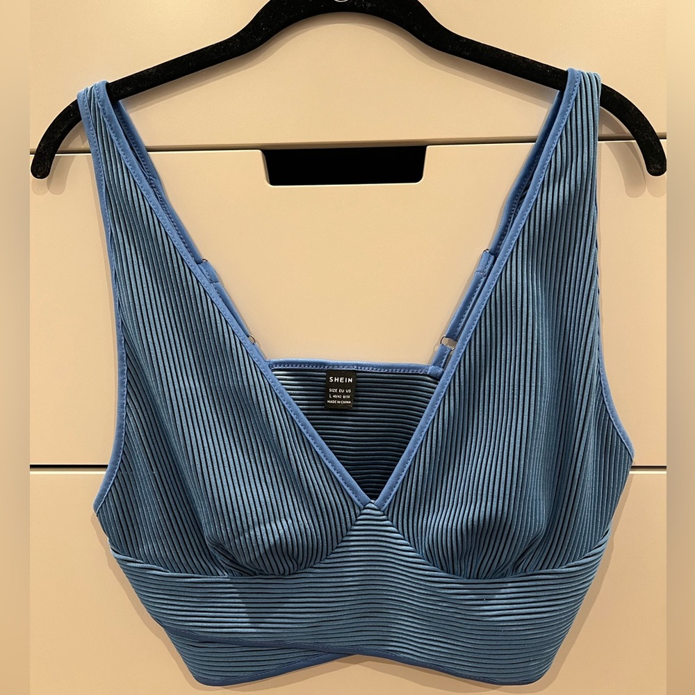 SHEIN blue ribbed crop top